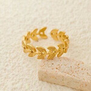 18K Gold Plated Cross Leaf Ring
